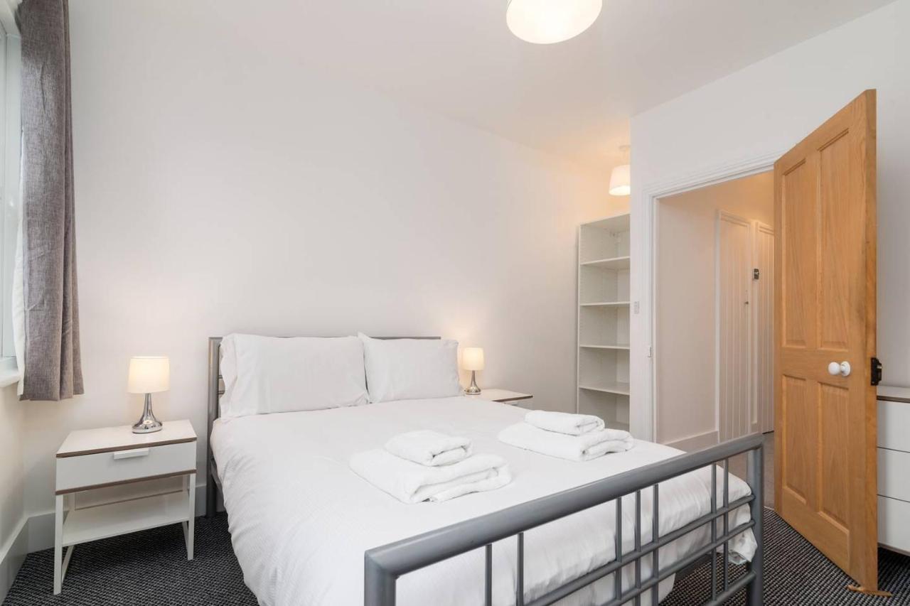 Guestready - Modern 2-Bed For 4 In Golders Green! London Exteriör bild